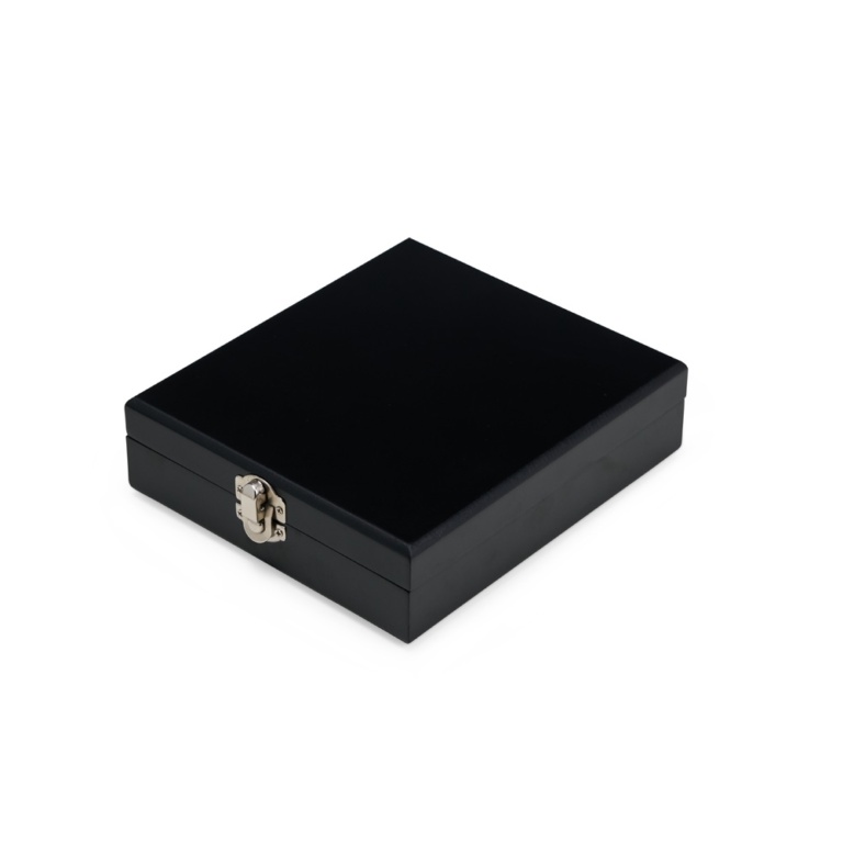 Kit-Vinho-com-Jogo-de-Baralho-21419d3-1731599126